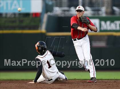 Thumbnail 3 in Churchville-Chili vs. Penfield (Section 5 Class AAA Final) photogallery.