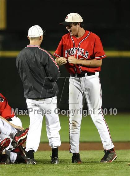 Thumbnail 2 in Churchville-Chili vs. Penfield (Section 5 Class AAA Final) photogallery.