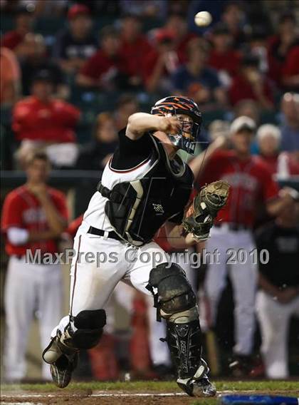 Thumbnail 2 in Churchville-Chili vs. Penfield (Section 5 Class AAA Final) photogallery.