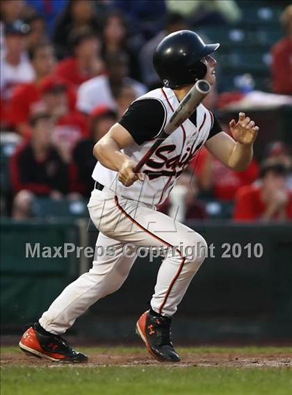 Thumbnail 2 in Churchville-Chili vs. Penfield (Section 5 Class AAA Final) photogallery.