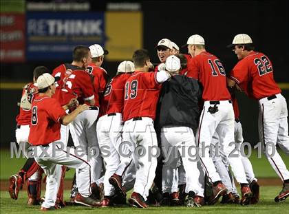 Thumbnail 2 in Churchville-Chili vs. Penfield (Section 5 Class AAA Final) photogallery.