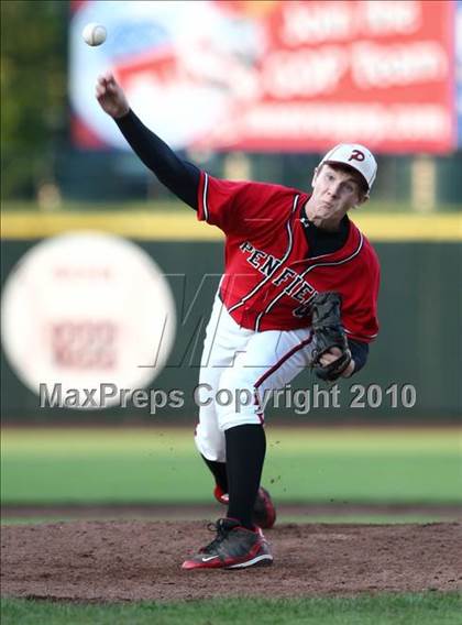 Thumbnail 2 in Churchville-Chili vs. Penfield (Section 5 Class AAA Final) photogallery.