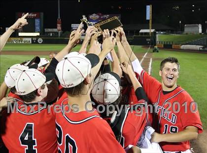 Thumbnail 2 in Churchville-Chili vs. Penfield (Section 5 Class AAA Final) photogallery.