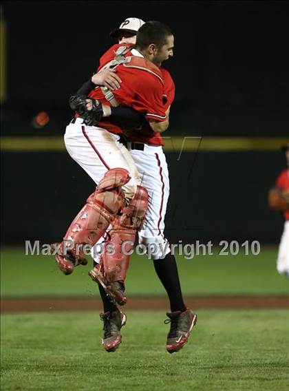 Thumbnail 2 in Churchville-Chili vs. Penfield (Section 5 Class AAA Final) photogallery.