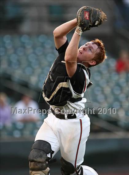 Thumbnail 1 in Churchville-Chili vs. Penfield (Section 5 Class AAA Final) photogallery.