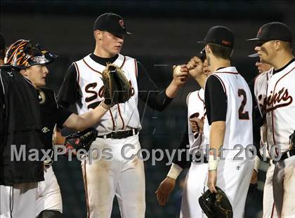 Thumbnail 2 in Churchville-Chili vs. Penfield (Section 5 Class AAA Final) photogallery.