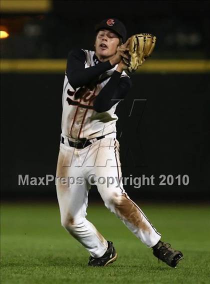 Thumbnail 1 in Churchville-Chili vs. Penfield (Section 5 Class AAA Final) photogallery.