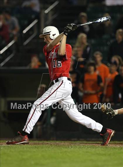 Thumbnail 2 in Churchville-Chili vs. Penfield (Section 5 Class AAA Final) photogallery.