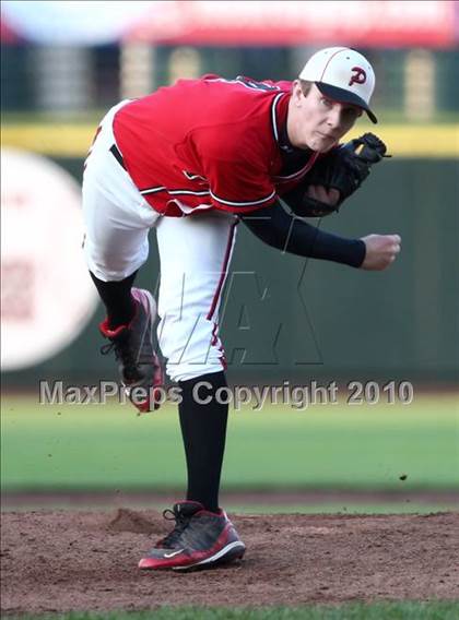 Thumbnail 1 in Churchville-Chili vs. Penfield (Section 5 Class AAA Final) photogallery.