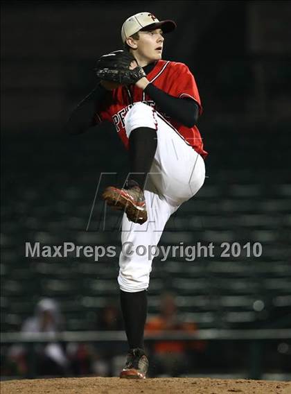 Thumbnail 2 in Churchville-Chili vs. Penfield (Section 5 Class AAA Final) photogallery.