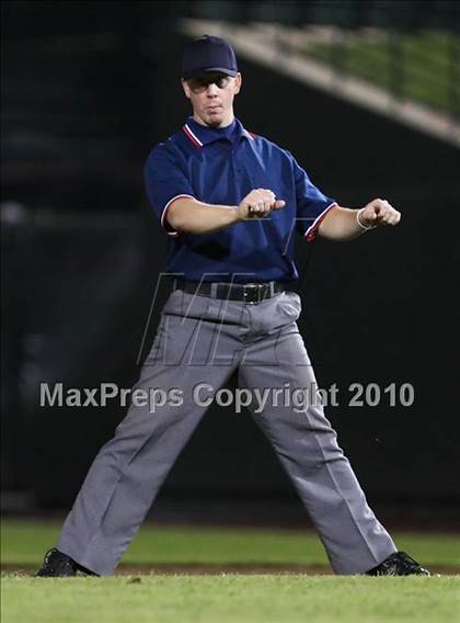 Thumbnail 2 in Churchville-Chili vs. Penfield (Section 5 Class AAA Final) photogallery.