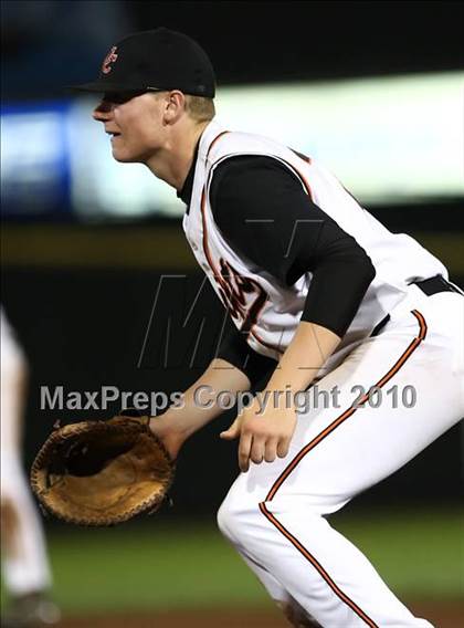 Thumbnail 1 in Churchville-Chili vs. Penfield (Section 5 Class AAA Final) photogallery.