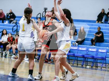 Thumbnail 3 in Beverly Hills vs Holy Martyrs Armenian (Riptide GBB Showcase) photogallery.