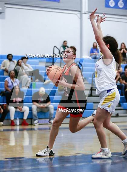 Thumbnail 3 in Beverly Hills vs Holy Martyrs Armenian (Riptide GBB Showcase) photogallery.