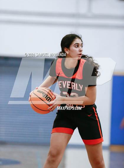 Thumbnail 2 in Beverly Hills vs Holy Martyrs Armenian (Riptide GBB Showcase) photogallery.