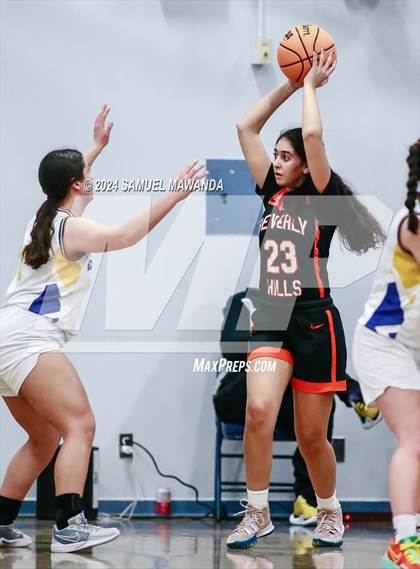 Thumbnail 3 in Beverly Hills vs Holy Martyrs Armenian (Riptide GBB Showcase) photogallery.