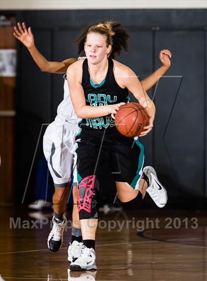 Thumbnail 1 in Pasadena Memorial vs. South Houston (McDonald's Texas Invitational) photogallery.