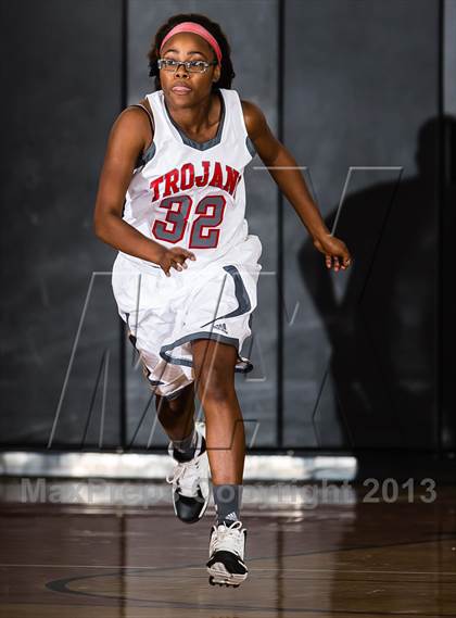 Thumbnail 2 in Pasadena Memorial vs. South Houston (McDonald's Texas Invitational) photogallery.