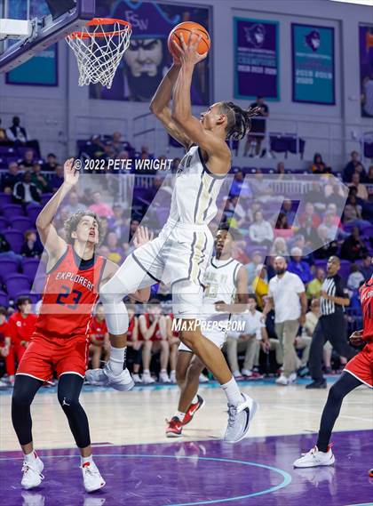 Thumbnail 1 in Paul VI vs Columbus (City of Palms Classic) photogallery.