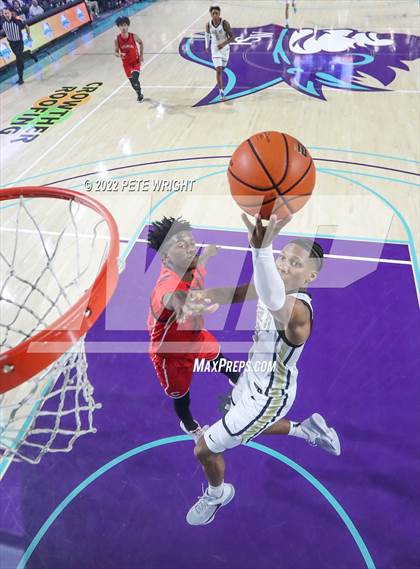 Thumbnail 2 in Paul VI vs Columbus (City of Palms Classic) photogallery.