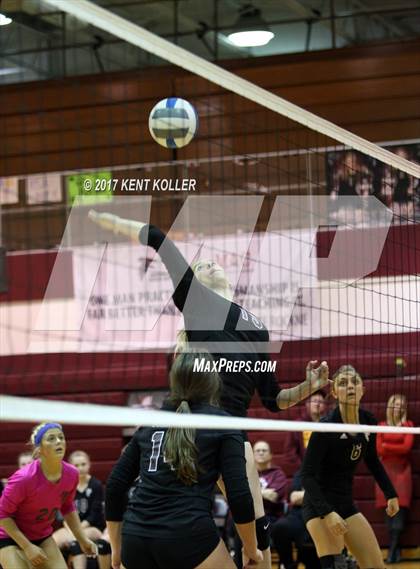 Thumbnail 1 in Fraser @ Utica Ford photogallery.