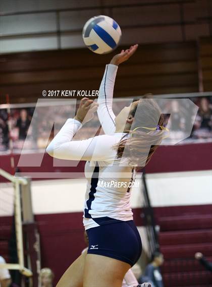 Thumbnail 3 in Fraser @ Utica Ford photogallery.
