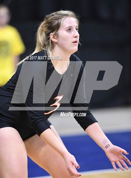 Thumbnail 3 in Eaton vs. Platte Valley (CHSAA 3A Pool 1) photogallery.