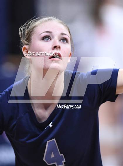 Thumbnail 3 in Eaton vs. Platte Valley (CHSAA 3A Pool 1) photogallery.