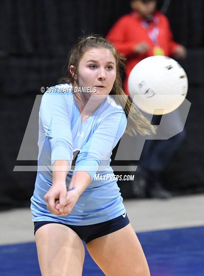 Thumbnail 2 in Eaton vs. Platte Valley (CHSAA 3A Pool 1) photogallery.