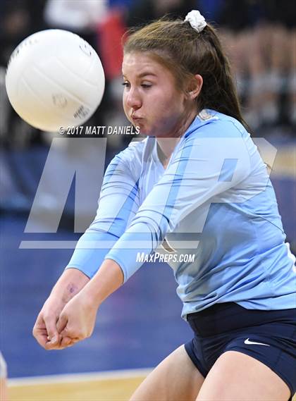 Thumbnail 2 in Eaton vs. Platte Valley (CHSAA 3A Pool 1) photogallery.