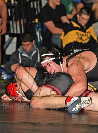 Thumbnail 2 in Sachem North Invitational photogallery.