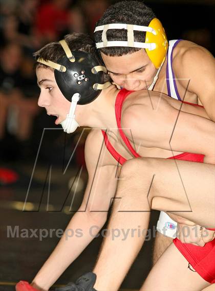 Thumbnail 3 in Sachem North Invitational photogallery.