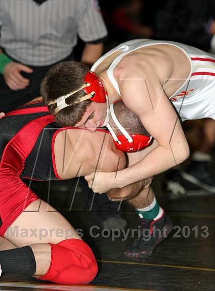 Thumbnail 2 in Sachem North Invitational photogallery.