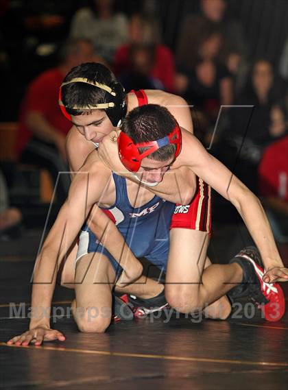 Thumbnail 2 in Sachem North Invitational photogallery.