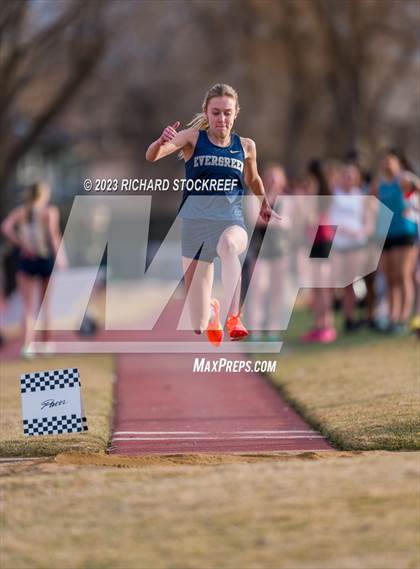 Thumbnail 2 in Ralston Valley Invitational photogallery.