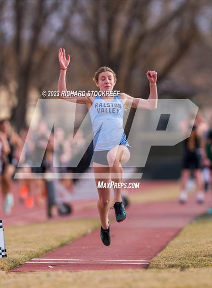 Thumbnail 2 in Ralston Valley Invitational photogallery.