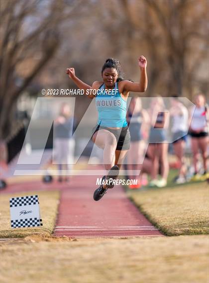 Thumbnail 2 in Ralston Valley Invitational photogallery.