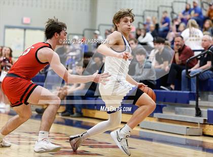 Thumbnail 2 in Lipan vs. Muenster (UIL Basketball 2A Regional Final) photogallery.