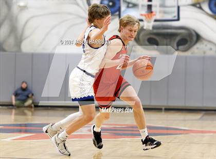 Thumbnail 3 in Lipan vs. Muenster (UIL Basketball 2A Regional Final) photogallery.