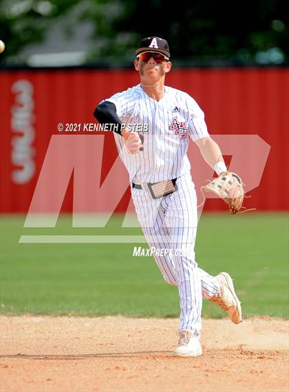 Thumbnail 2 in Easton vs Assumption (LHSAA 4A Bi-District Playoff) photogallery.
