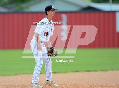 Thumbnail 3 in Easton vs Assumption (LHSAA 4A Bi-District Playoff) photogallery.