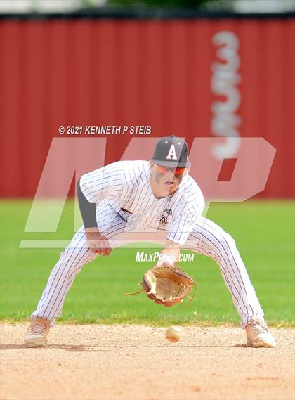 Thumbnail 3 in Easton vs Assumption (LHSAA 4A Bi-District Playoff) photogallery.