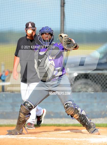 Thumbnail 1 in Easton vs Assumption (LHSAA 4A Bi-District Playoff) photogallery.