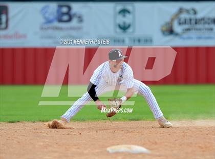 Thumbnail 3 in Easton vs Assumption (LHSAA 4A Bi-District Playoff) photogallery.