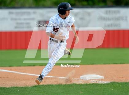 Thumbnail 1 in Easton vs Assumption (LHSAA 4A Bi-District Playoff) photogallery.
