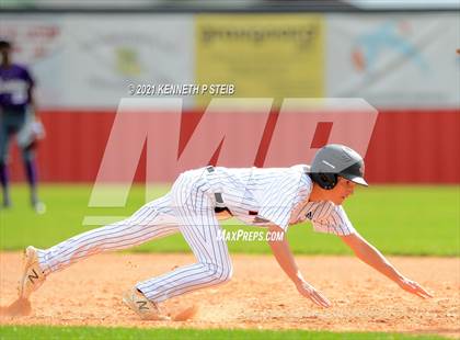 Thumbnail 1 in Easton vs Assumption (LHSAA 4A Bi-District Playoff) photogallery.