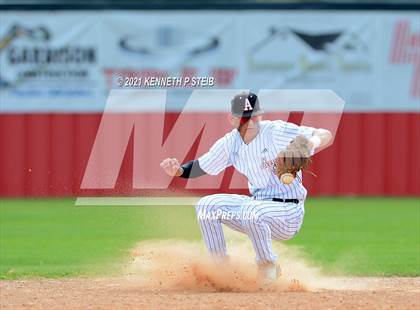 Thumbnail 3 in Easton vs Assumption (LHSAA 4A Bi-District Playoff) photogallery.