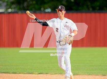 Thumbnail 3 in Easton vs Assumption (LHSAA 4A Bi-District Playoff) photogallery.
