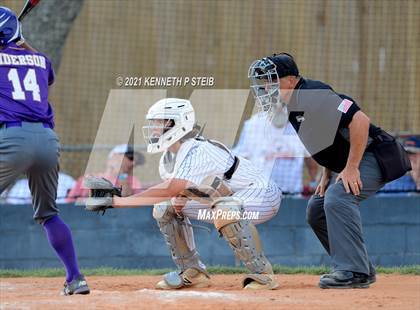 Thumbnail 2 in Easton vs Assumption (LHSAA 4A Bi-District Playoff) photogallery.