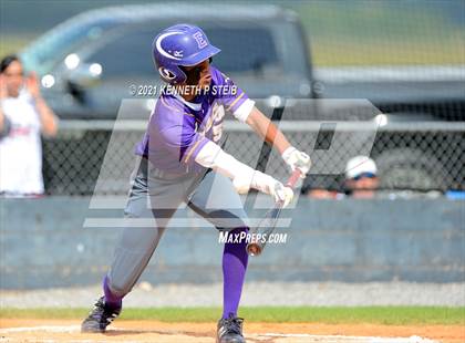 Thumbnail 3 in Easton vs Assumption (LHSAA 4A Bi-District Playoff) photogallery.